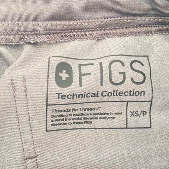 Figs Zamora Jogger Scrub Pants in Graphite XSP Petite - Picture 5 of 9